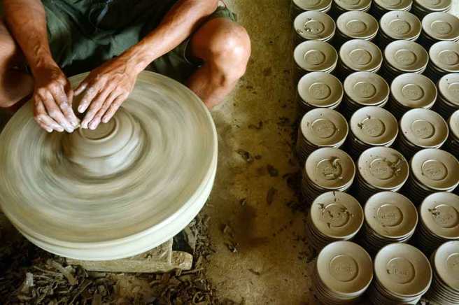 Proses Pembutan Keramik  Menjelaskan tentang proses 